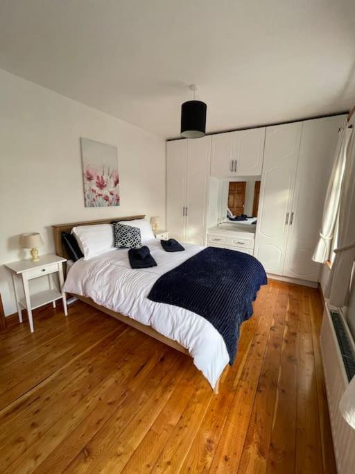 Sonas Seaside Apartment กัลเวย์ ภายนอก รูปภาพ